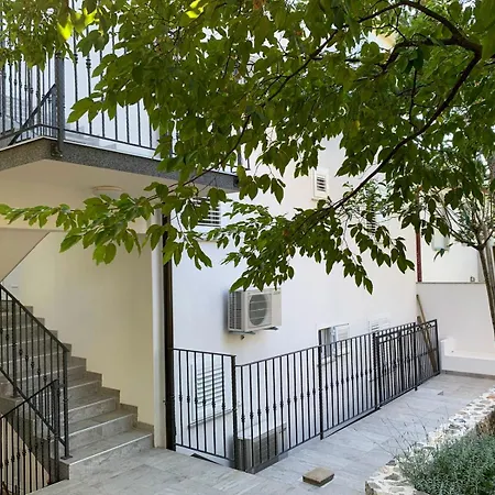 Pure Luna Jadranovo, Seaside יאדראנובו